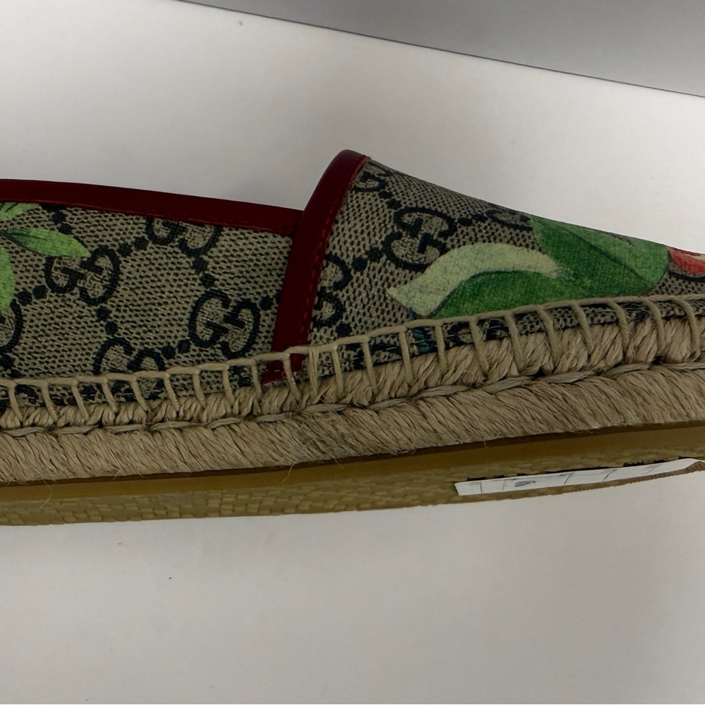 Gucci Women's Espadrilles - Red and Beige with Floral Print - Picture 11 of 14